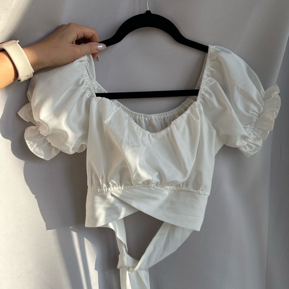 Elegant White Puff Sleeve Blouse